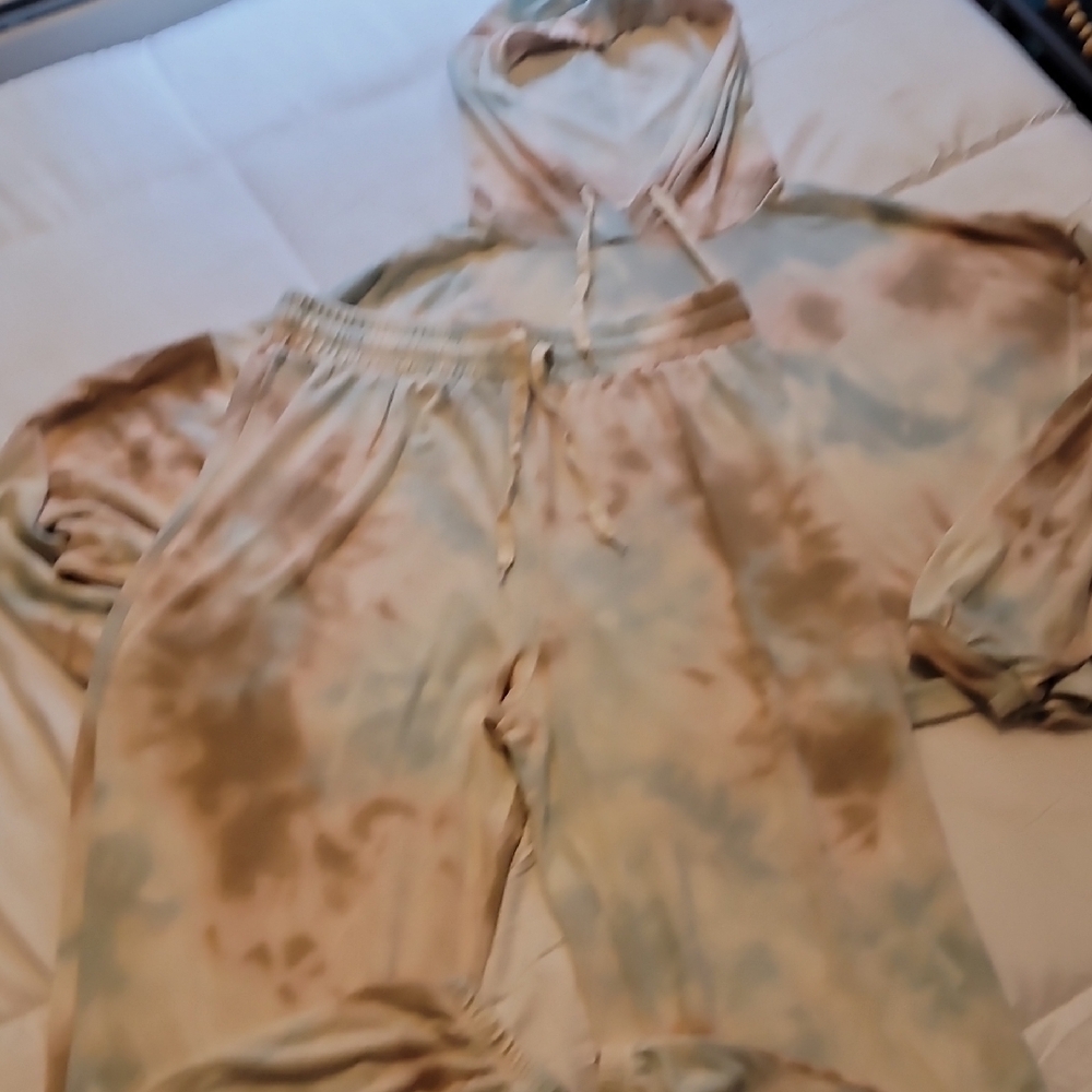Tie-Dye Hoodie and Joggers Lounge-wear Set